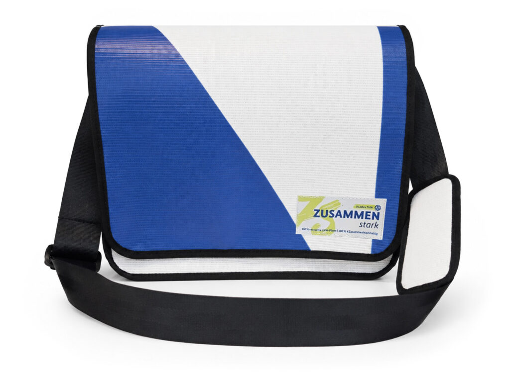 Referenzprojekt Vom 84-qm-Riesenposter zur Messenger-Tasche - 75 Jahre THW